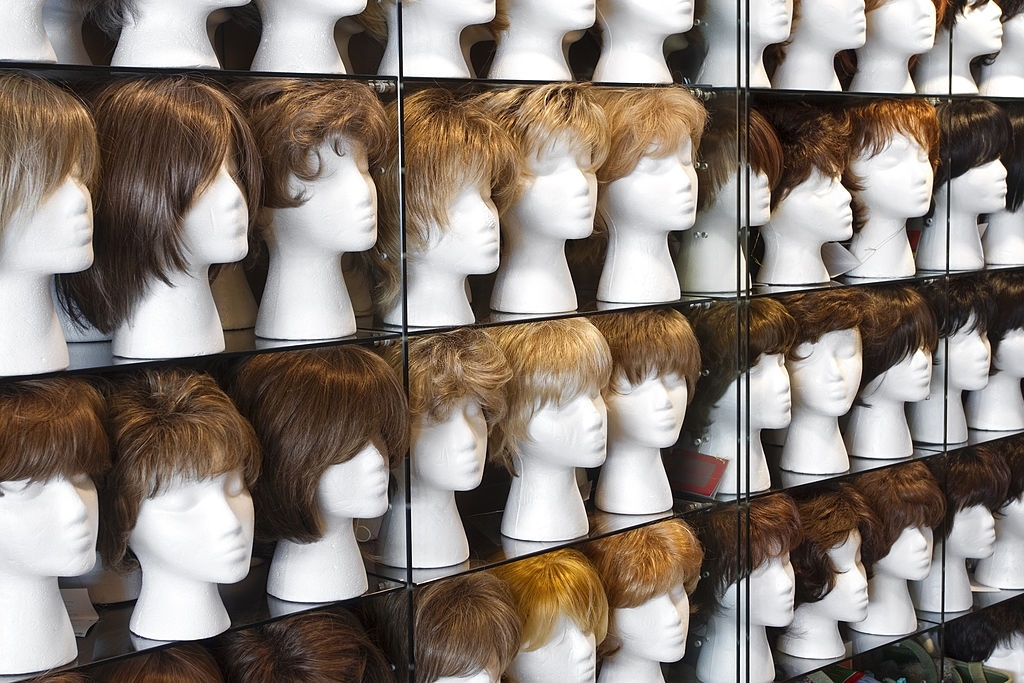 What Are The Advantages of Selling Cheap Human Hair Wigs
